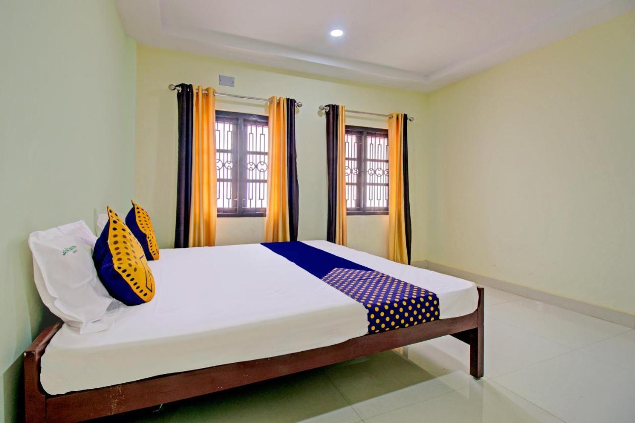 Spot On 73862 Jaya Tourist Home Varkala Eksteriør billede
