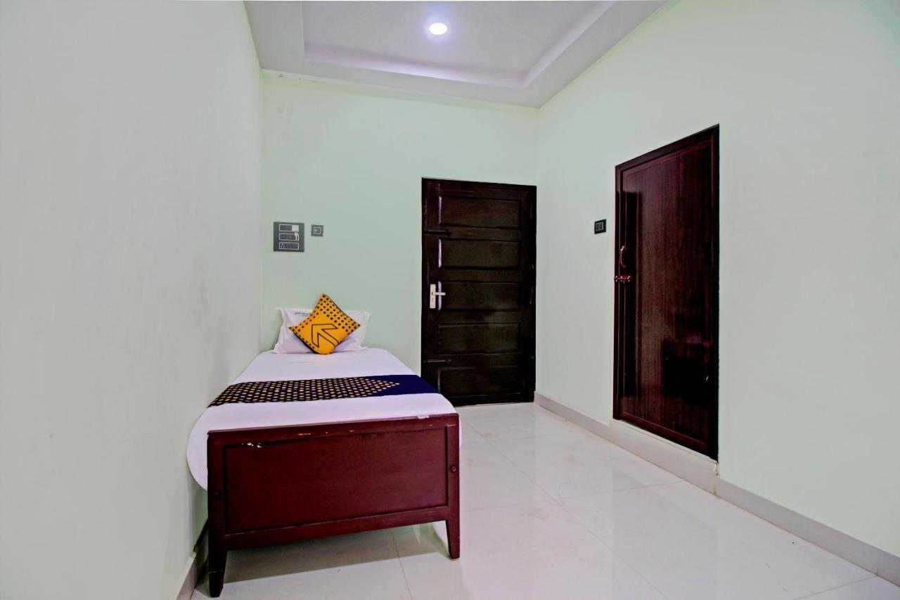 Spot On 73862 Jaya Tourist Home Varkala Eksteriør billede